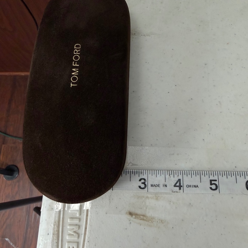 Tom Ford Dark‎ Brown Velvet Hard Eyewear Case with Cleaning Cloth Gold Logo - Picture 10 of 10